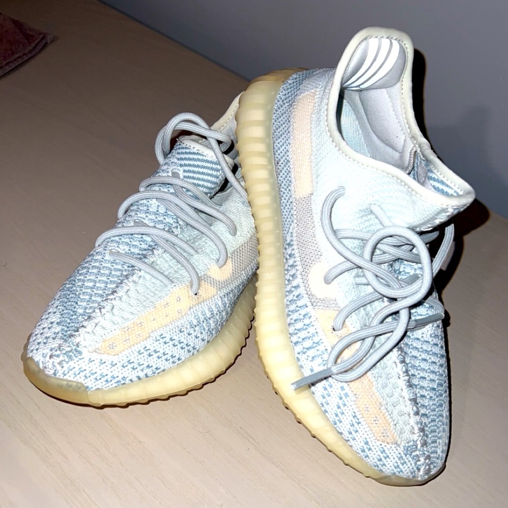 adidas Yeezy Boost 350 V2 size 5